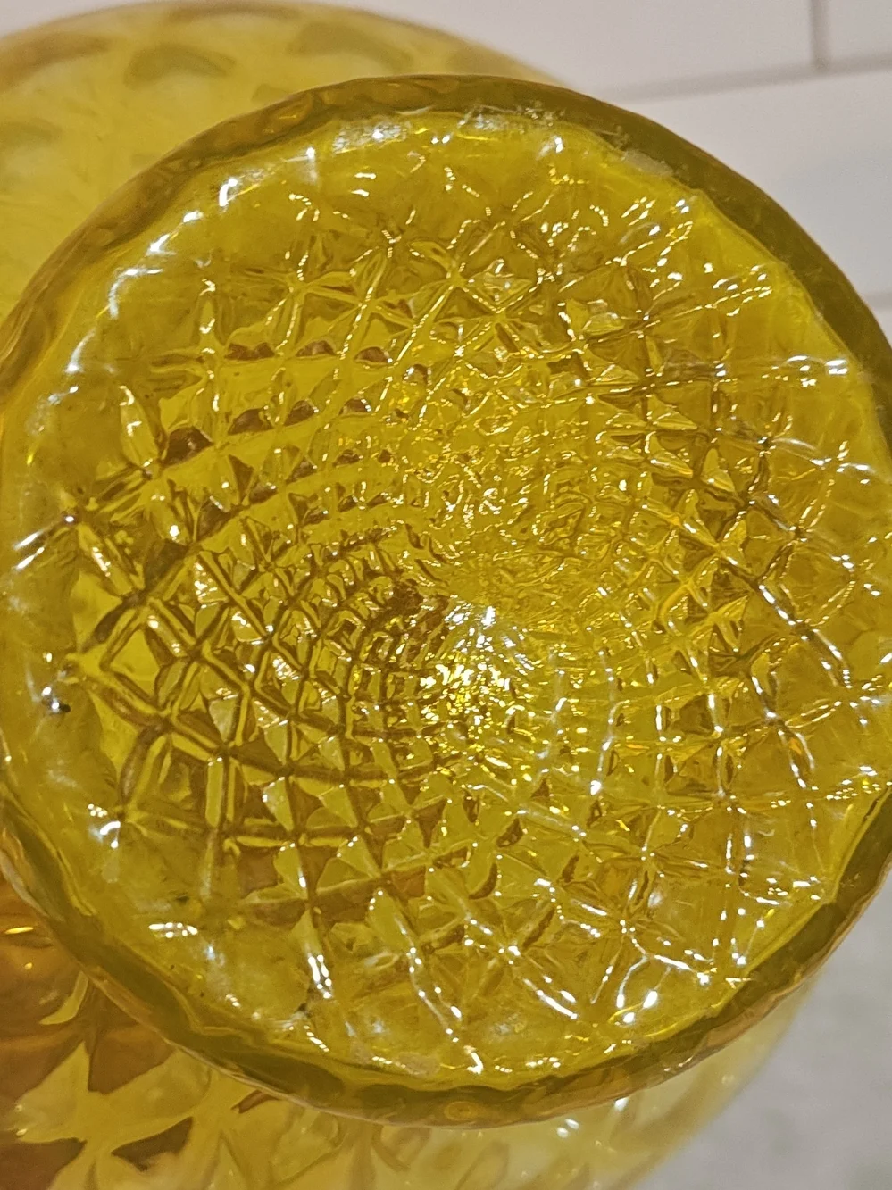 Vintage Hand Blown Beautiful Glass Vase Diamond Optic 12